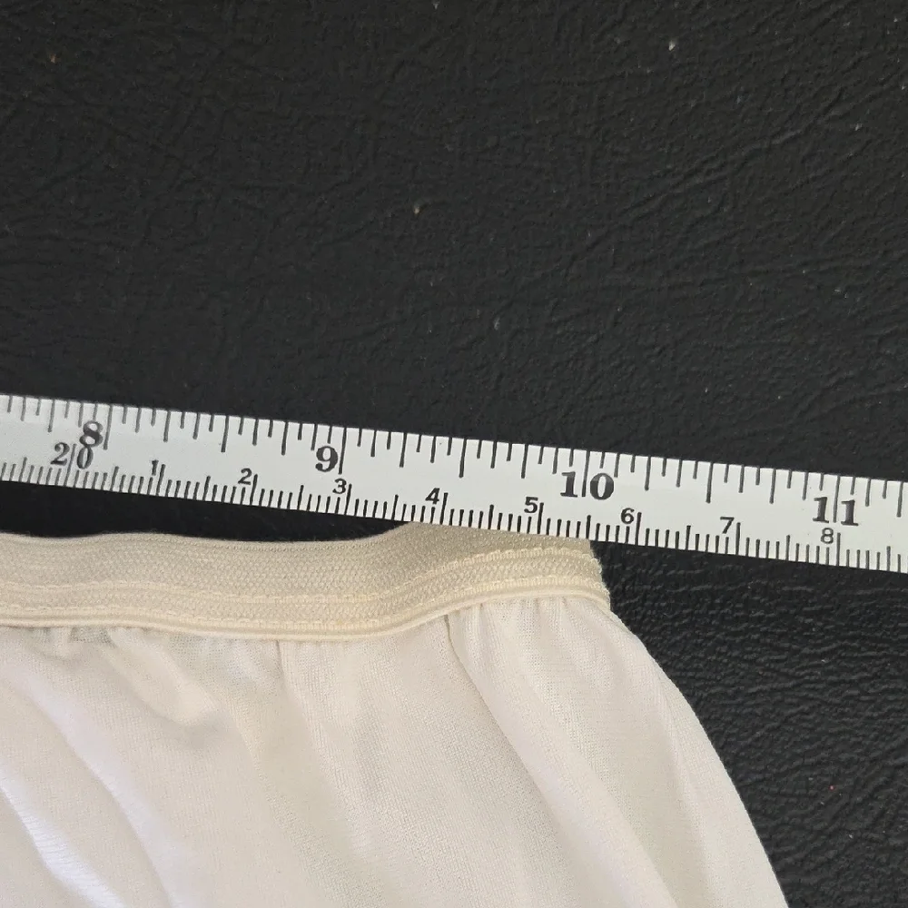 Elegant White Lace Trim Skirt - Picture 5 of 5